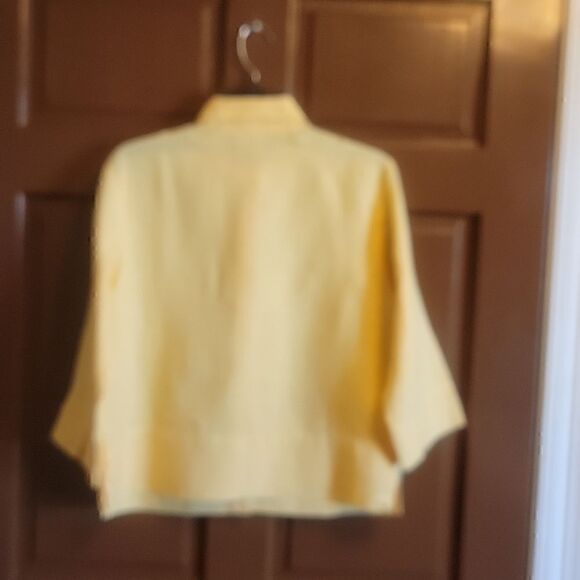 Westbound Linen Yellow top Size S. - Picture 3 of 5